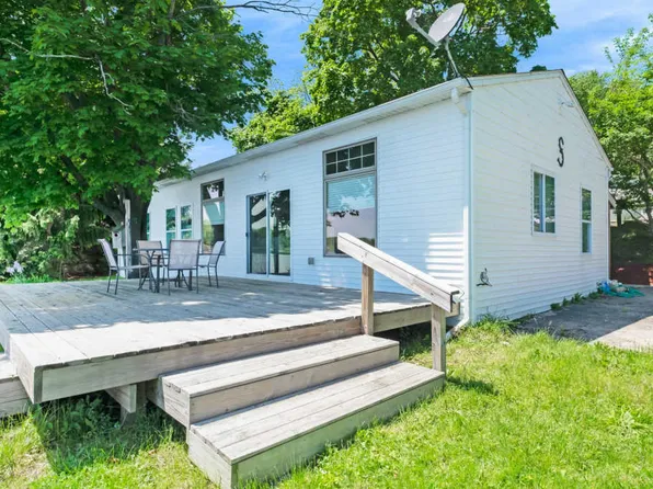 9079 S M 43 Hwy, Delton, MI 49046