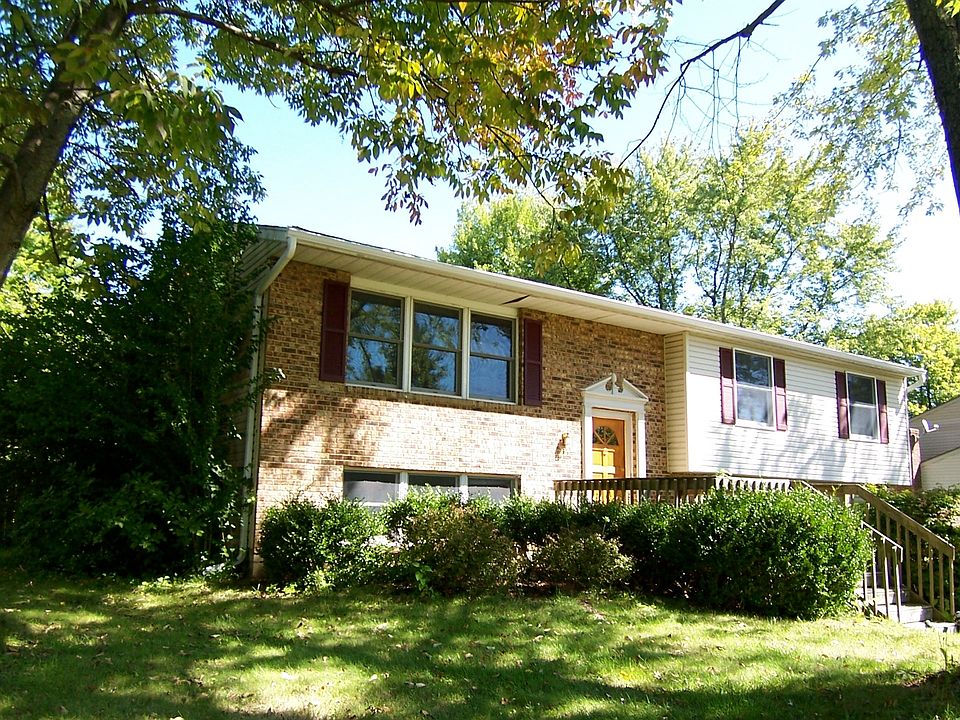 1st image of 1420 Meadow Moor Dr