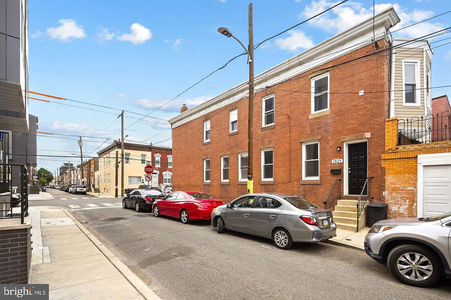 2 bed, 2016 sqft, $1,450 — Photo 1