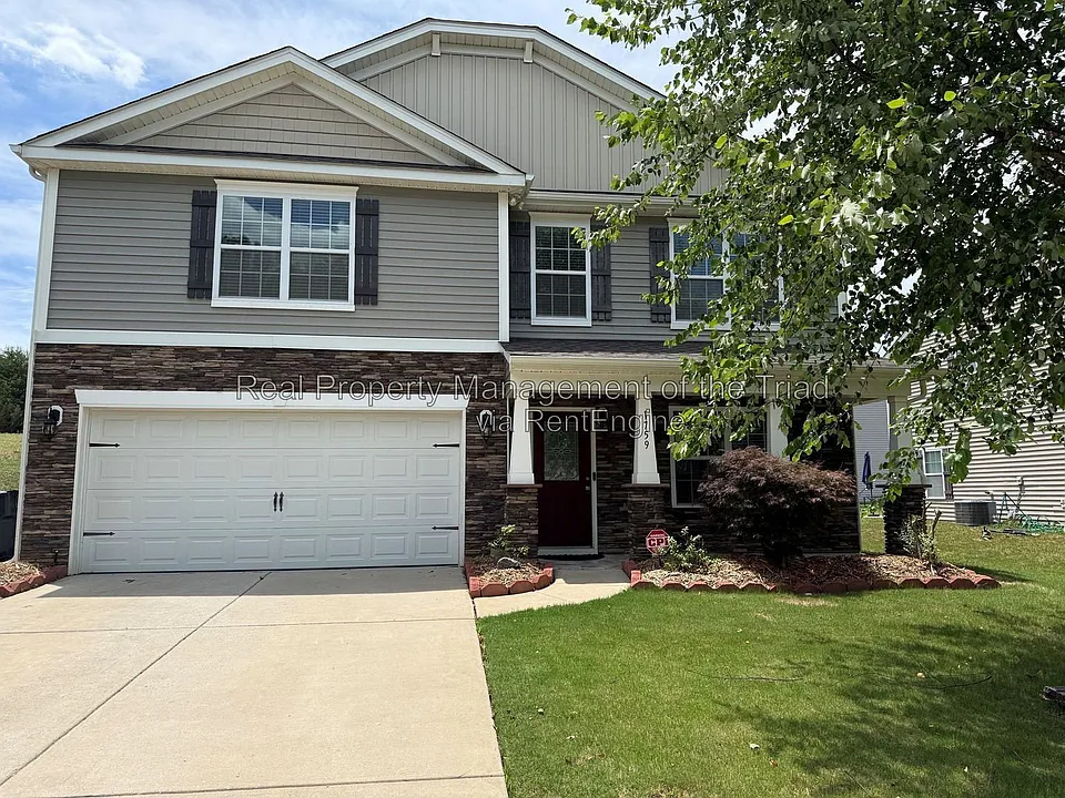 1759 Waverley Oak Dr