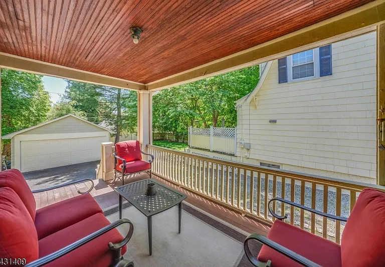 366 Gregory Ave — Photo 31