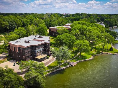 855 E Lake Shore Dr APT 3D, Decatur, IL, 62521