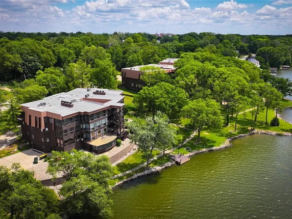 855 E Lake Shore Dr APT 3D, Decatur, IL 62521
