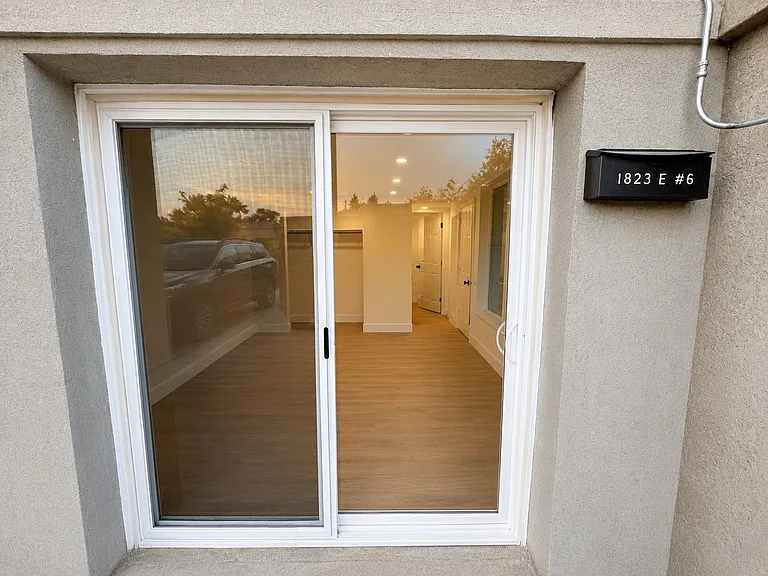 1823 E Stratford Ave — Photo 26