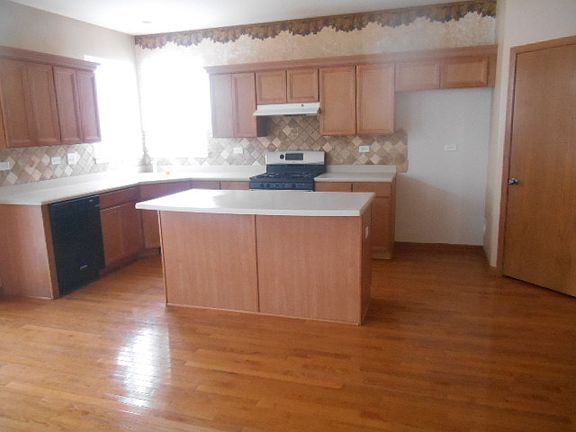 4th image of 268 W Caldwell Dr