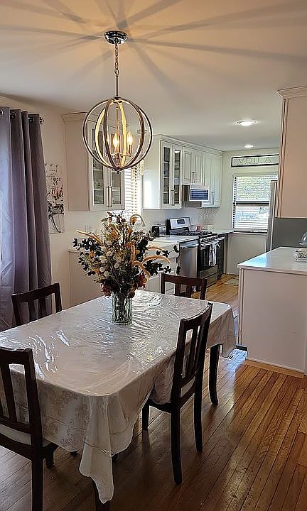 Open Dining into Kitchen