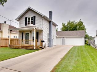 1416 W Summer St, Appleton, WI 54914
