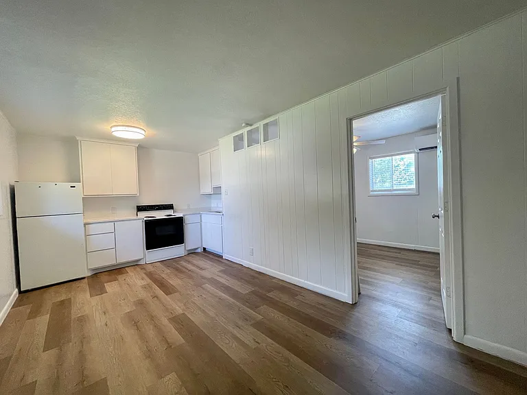 2401 Church St #1 — Photo 5