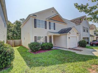 2437 Reid Oaks Dr, Charlotte, NC 28208