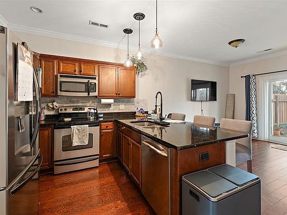 2nd image of 2964 Emma Ln