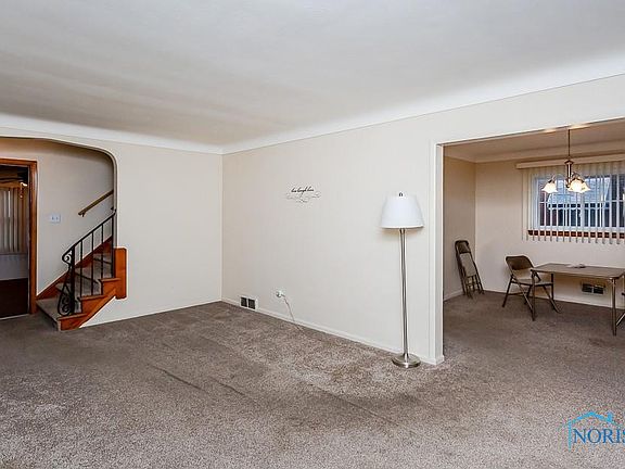 5th image of 5061 Tappan Ave