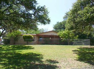 1572 Live Oak Dr, Canyon Lake, TX 78133