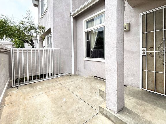2nd image of 820 W Compton Blvd Unit 16
