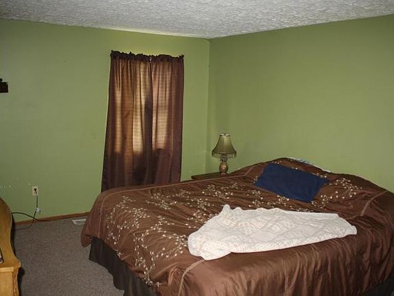 5th image of 6653 Maple Canyon Ave