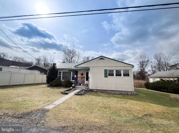 121 Snooks Hill Rd, Lewistown, PA 17044