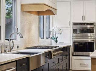 10911 Sumac Ln, Minnetonka, MN 55305