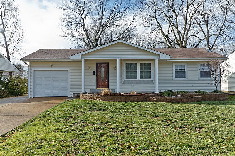 Welcome to 810 Daniel Boone Drive.