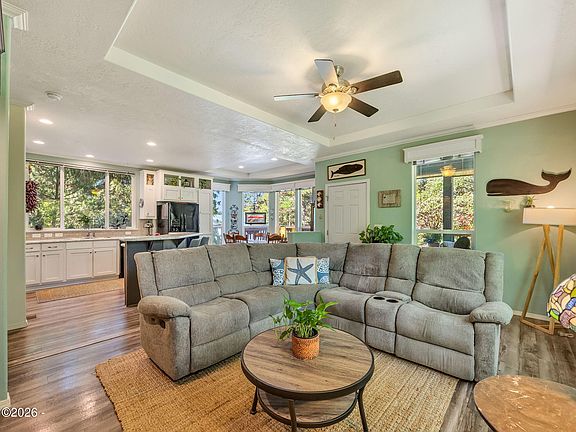 4th image of 35525 Clipper Ct