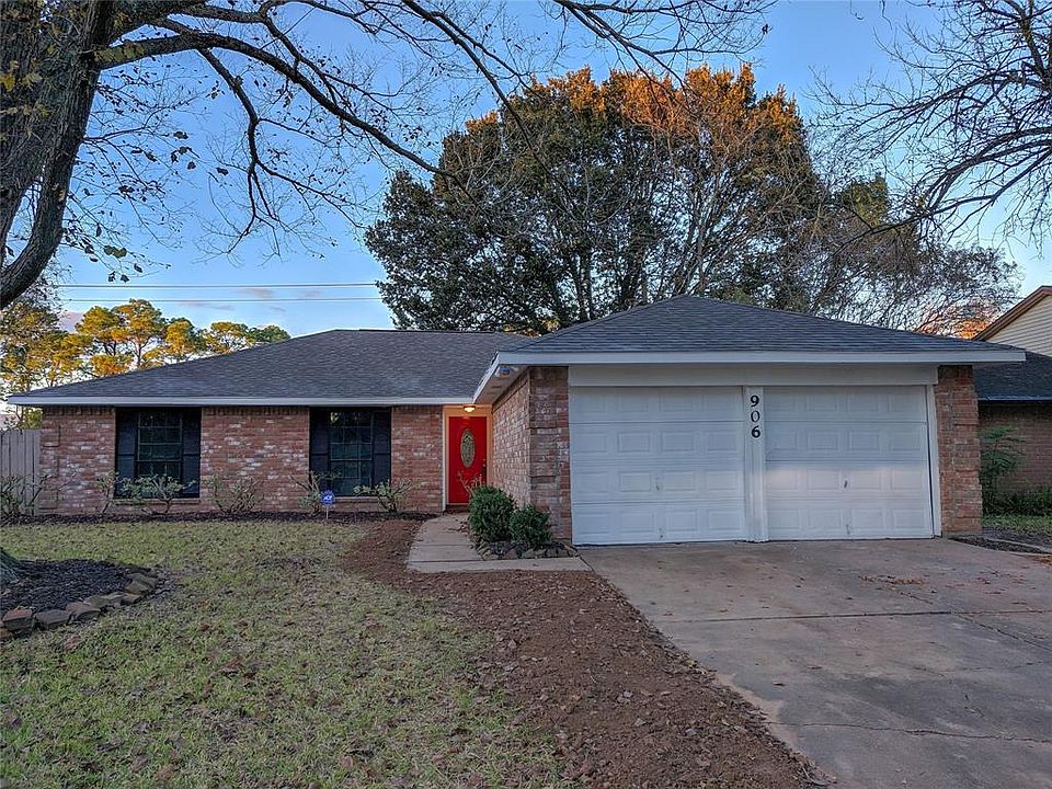 1st image of 906 Kenforest Dr