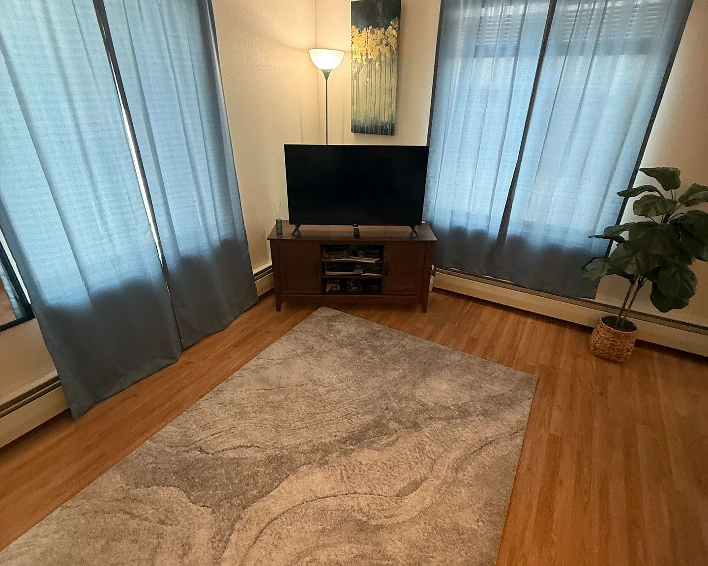 1435 Denali St — Photo 2