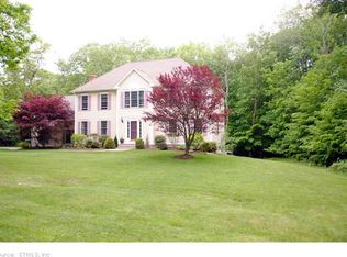 1 Marilyns Ln, Guilford, CT 06437