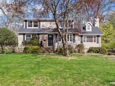 21 Hillside Ter, Montvale, NJ, 07645