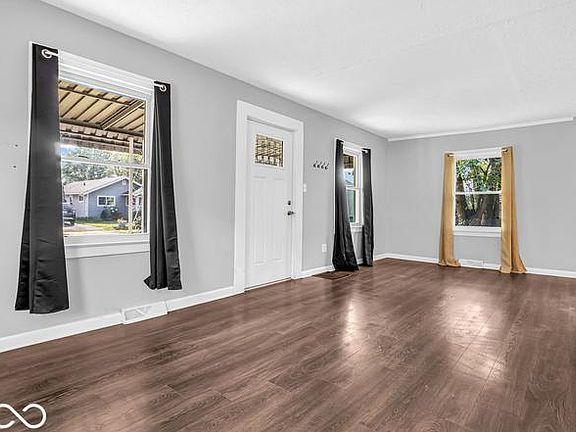 4th image of 4620 Hillside Ave
