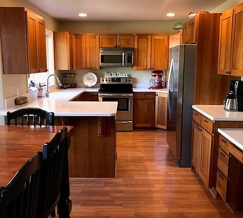 3rd image of 1600 Tara Ct