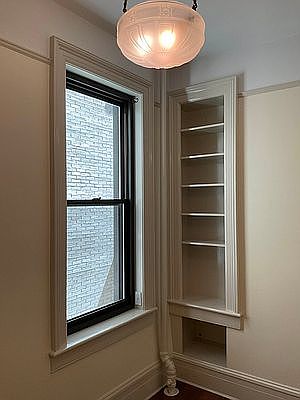 3rd image of 223 W 21st St APT 2G
