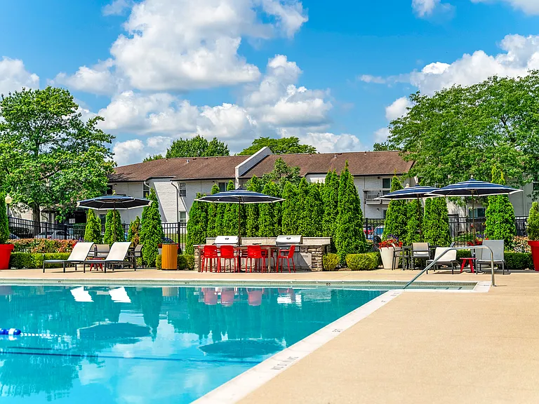 Residences at Arlington Heights — Photo 30