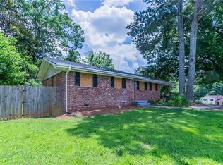 3932 Lindsey Dr, Decatur, GA 30035