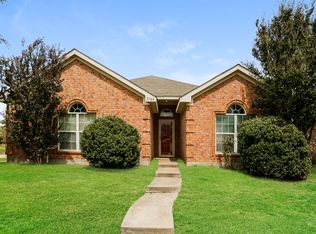 2744 Ensenada Ln, Fort Worth, TX 76108