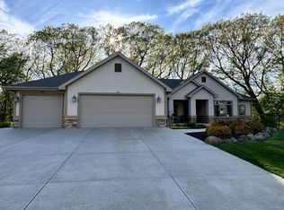 11217 N Tahoe Dr, Edgerton, WI 53534