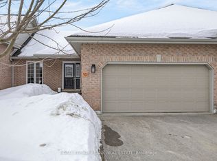 1742 Ravenwood Dr #503, Peterborough, ON K9K2R6