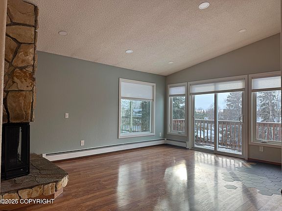 3rd image of 12631 Tanada Loop