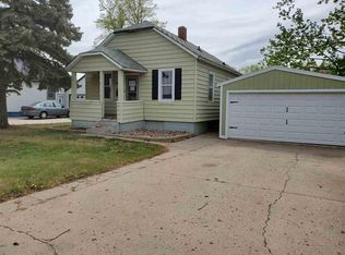 1410 2nd St SE, Minot, ND 58701