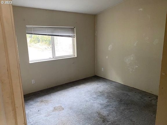 5th image of 7115 NE 2nd Ave
