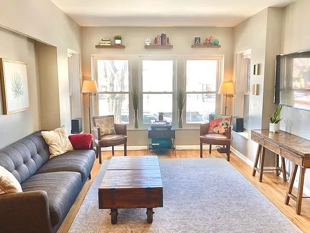 6937 N Hamilton Ave #1 — Photo 1