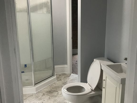 Jack & Jill bathroom