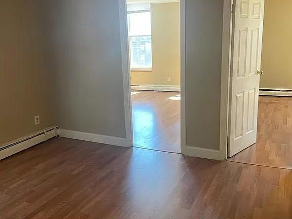 5th image of 212 E Clifton Ave #20