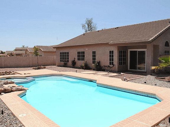 3rd image of 14932 W Lupine Ln