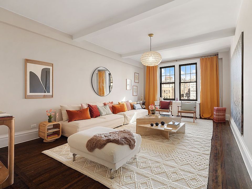 1st image of 24 W 69th St APT 9A