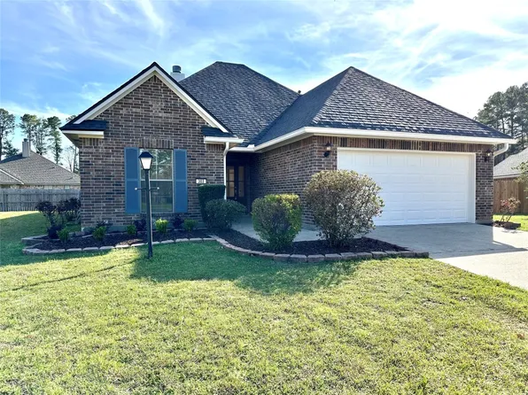 303 Haguewood Cir, Haughton, LA 71037