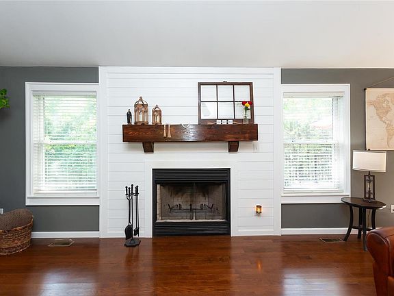 5th image of 9772 Cedar Dr