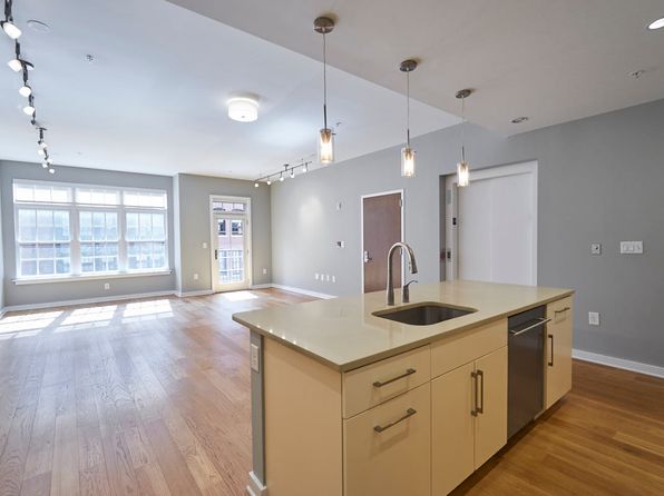 1610 N Queen St #243