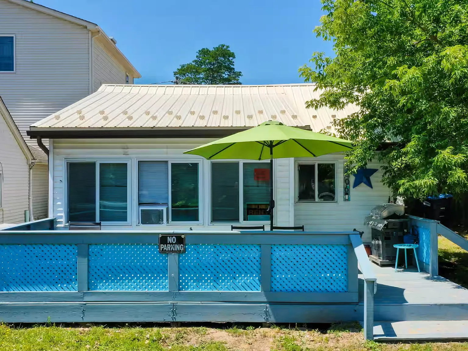 1006 Newton St - Single Family Residence — Photo 1