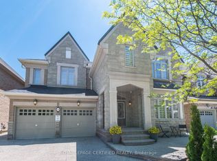 14 Solstice St, Brampton, ON L6P 3T5