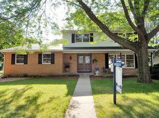 902 Menomonie Ln, Madison, WI 53704