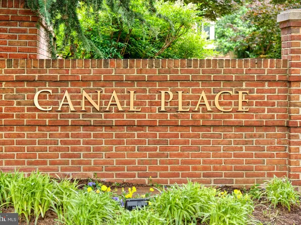 1107 N Pitt St APT 1B, Alexandria, VA 22314