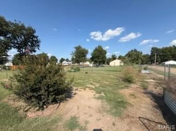 318 Dorothy St, Sikeston, MO 63801